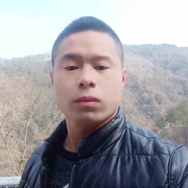 35岁岁山东单身帅哥 - 锡林郭勒盟吉缘网