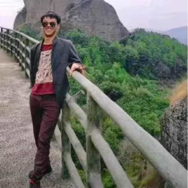 28岁岁广东单身帅哥 - 锡林郭勒盟吉缘网