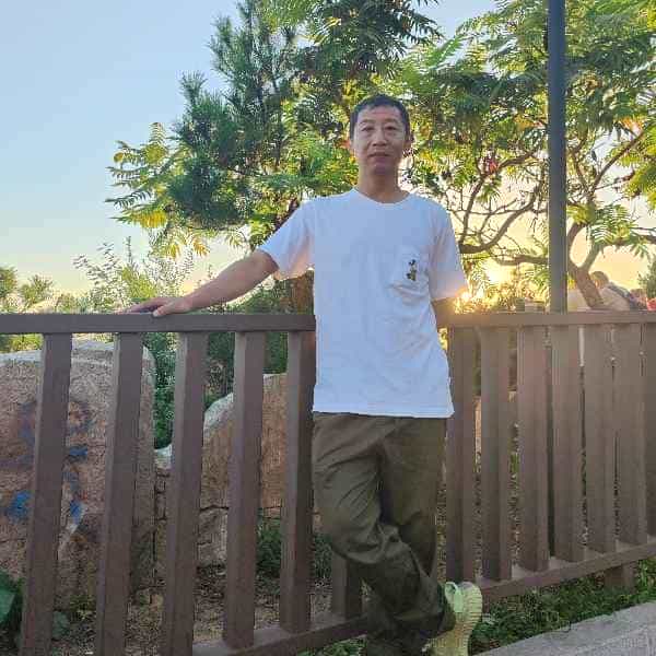 47岁岁辽宁单身帅哥 - 锡林郭勒盟吉缘网